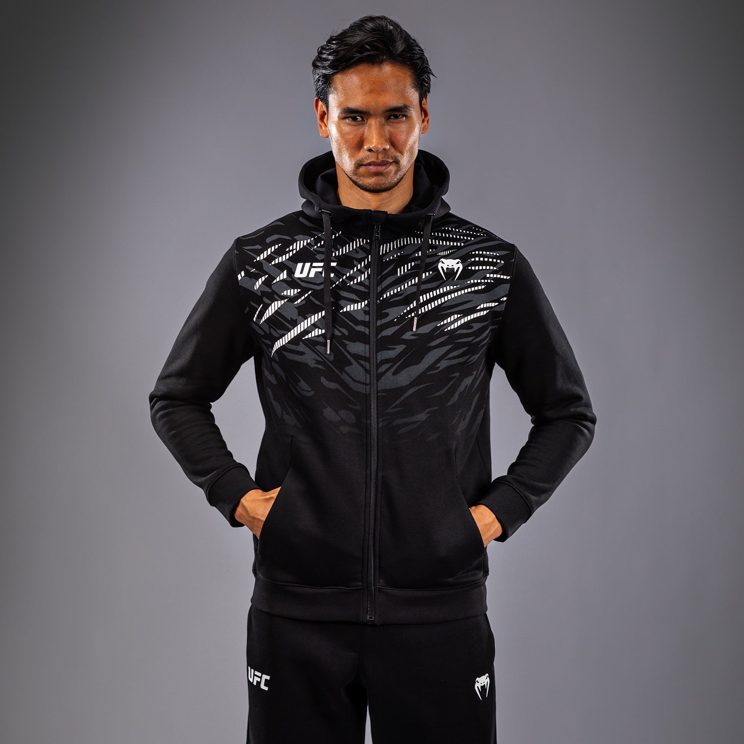 Veste à Capuche Zippé pour Hommes UFC Fusion by Venum Replica - Noir